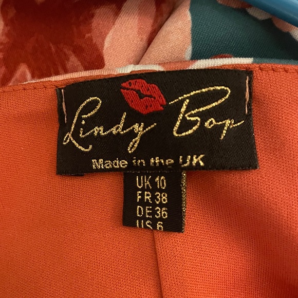 Beautiful floral dress worn for a wedding once, been hanging in my closet since. - Picture 4 of 4